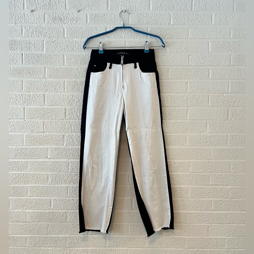 Black & white colorblock Guess jeans